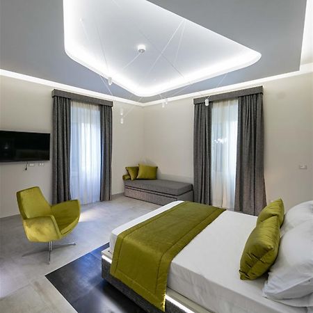 Via Veneto Luxury Suites Рим Экстерьер фото